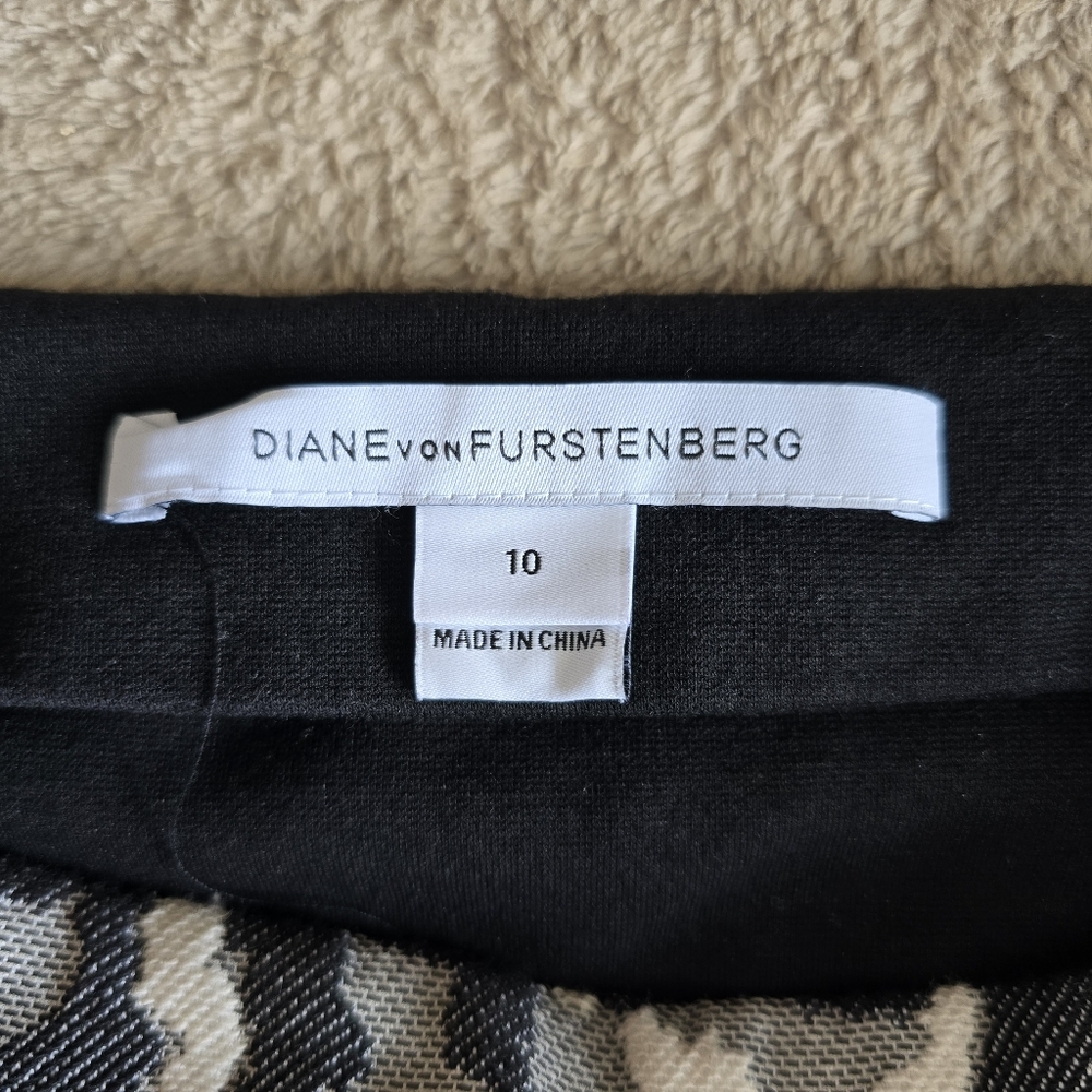 Diane Von Furstenberg Emma Leopard Print Knee Length Pencil Skirt Size 10 - Picture 9 of 12